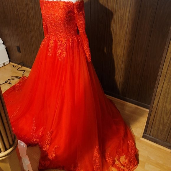 Hebeos Off The Shoulder Red Lace Wedding Dress - Picture 12 of 16